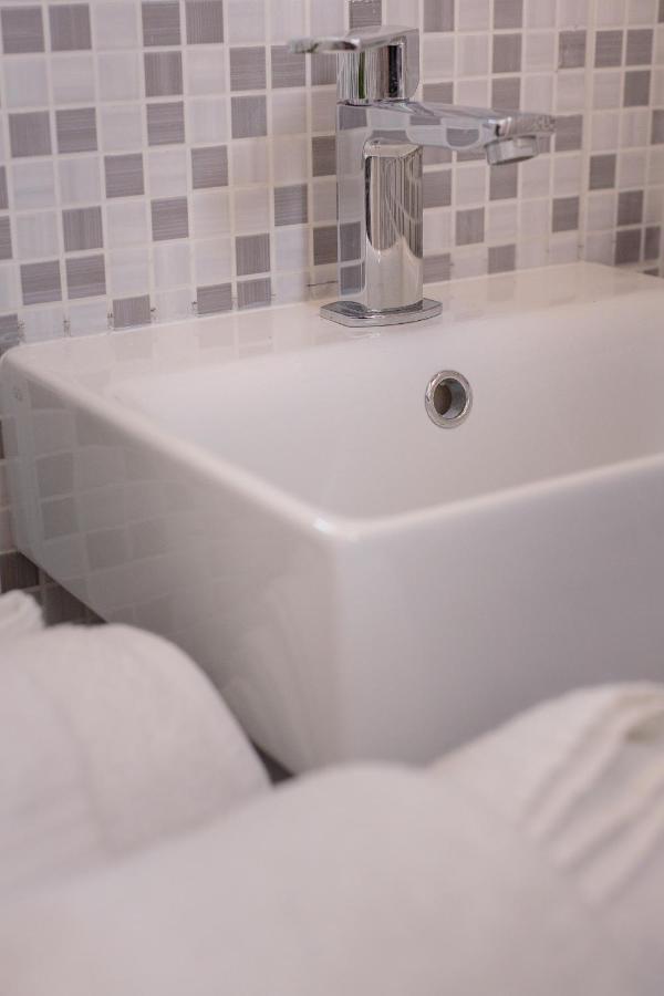 Margana Tower Aparthotel Rome Bagian luar foto
